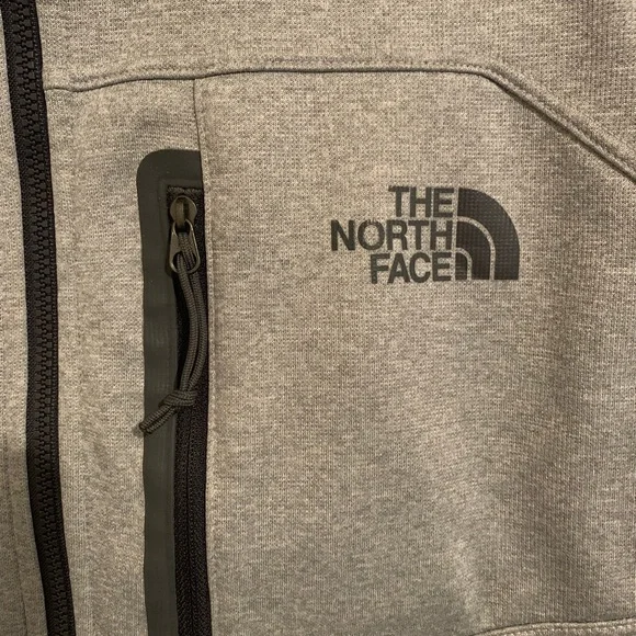 North Face 1/2 Zip Sweater - Picture 5 of 5